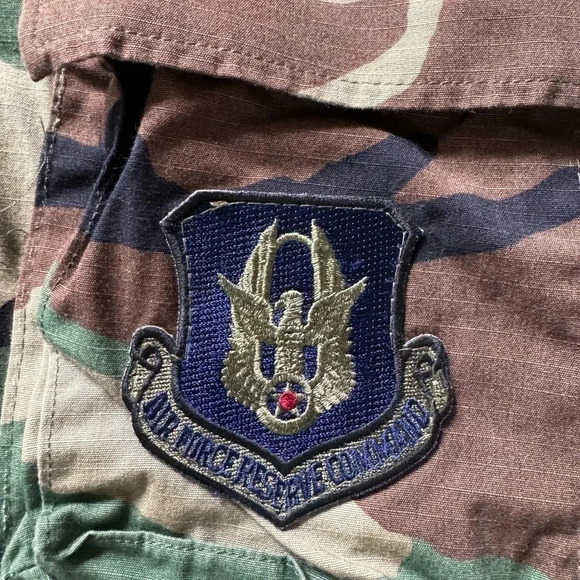 Vintage US Air Force Field Jacket Woodland Camo Men's Large Reg Combat Patches - Picture 5 of 6